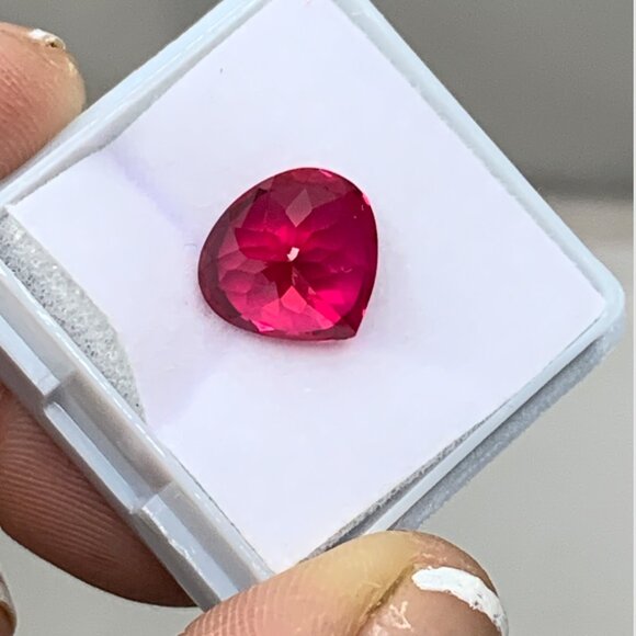 DAZZLING Certified Pear Ruby Gemstone - Picture 14 of 14